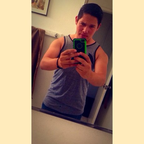 Thomas Saint Clair onlyfans model images