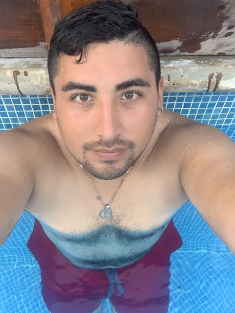 Luis alejandro is on onlyfans