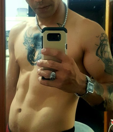 Raifel Molero onlyfans leak naked