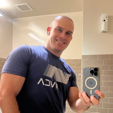 Tony Sea onlyfans leajs