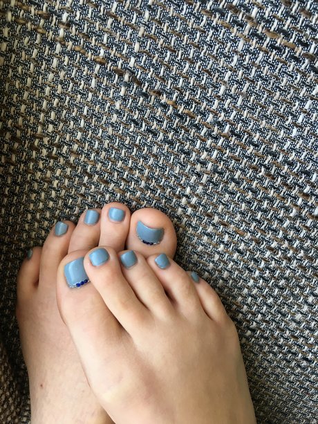 Some shy toes onlyfans leak ass