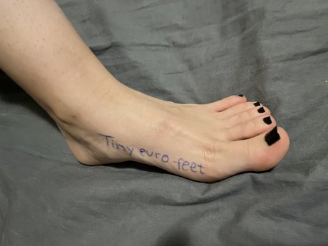 tiny euro feet onlyfans striptease