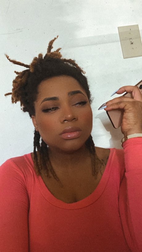 Destiny Dreams onlyfans topless