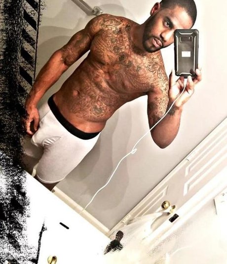 ForeverLoyal nude onlyfans leak