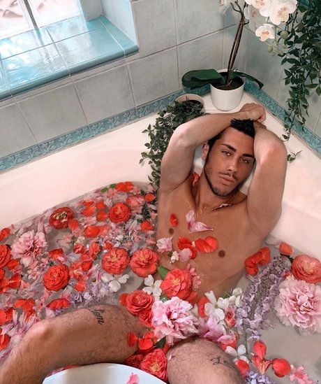 Ettore free onlyfans