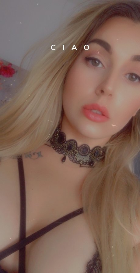 LuckyLou992 only fans pics