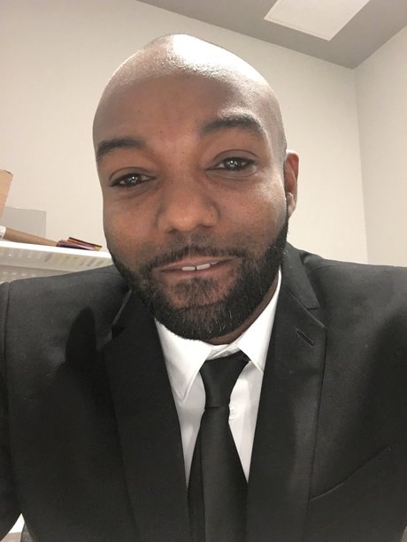 M z nude porn onlyfans