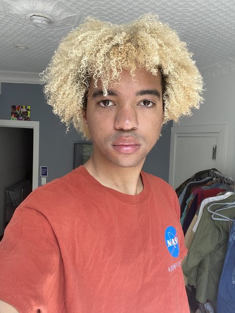 thetrumanshow onlyfans model