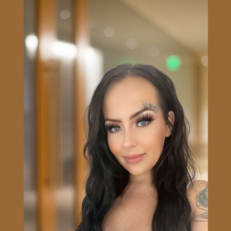 Adelyn Austin onlyfans nudes leaks