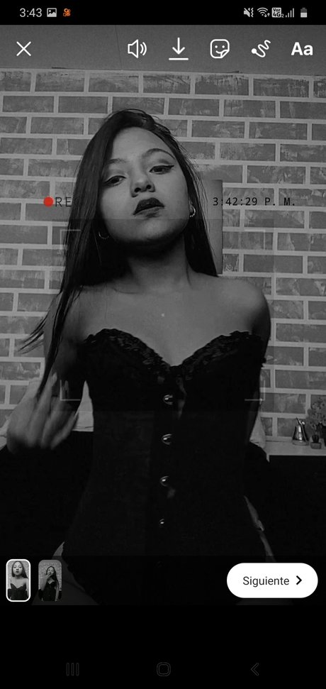 valentina onlyfans striptease