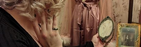 Evelynn Adelaide nude onlyfans