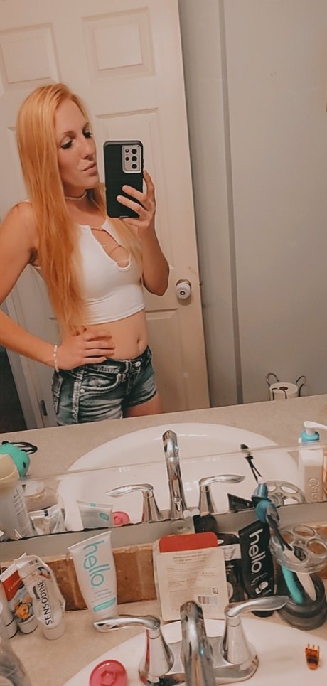 Sara Gillespie nude onlyfans