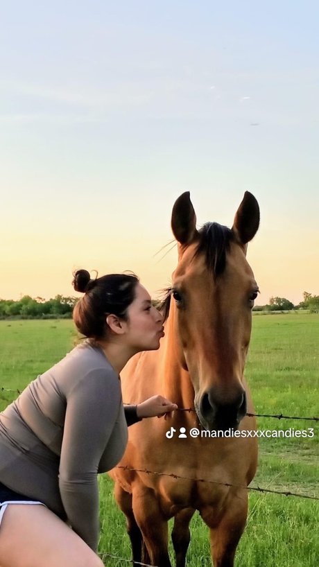 Mandiesxxxcandies onlyfans explicit content