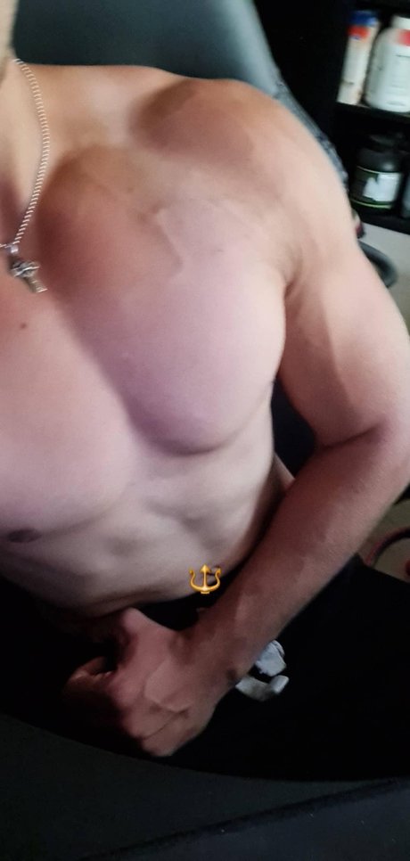 Joseph Haygen onlyfans topless