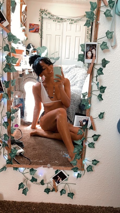 Lil Asian onlyfans ass