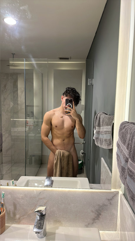 SANTOS_ onlyfans nudes