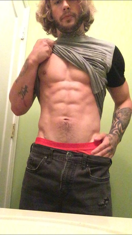 Evan Cage topless onlyfans