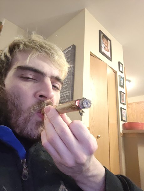 pleasureinc onlyfans model photos