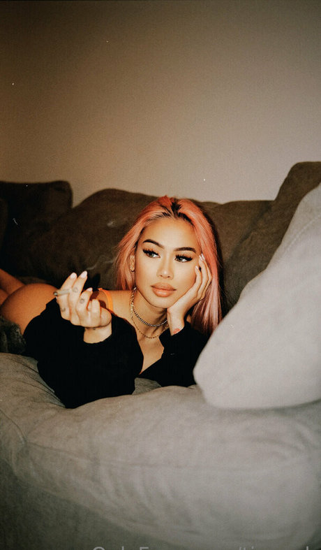 tinyyyk nudes only fans