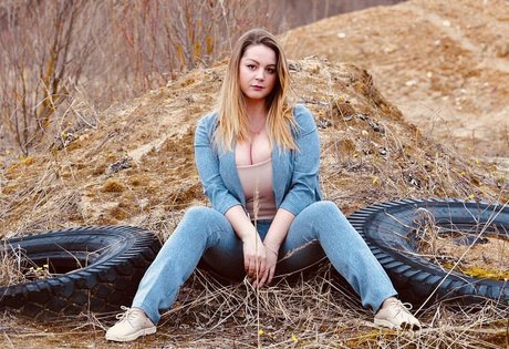 Holly Garner onlyfans leaked