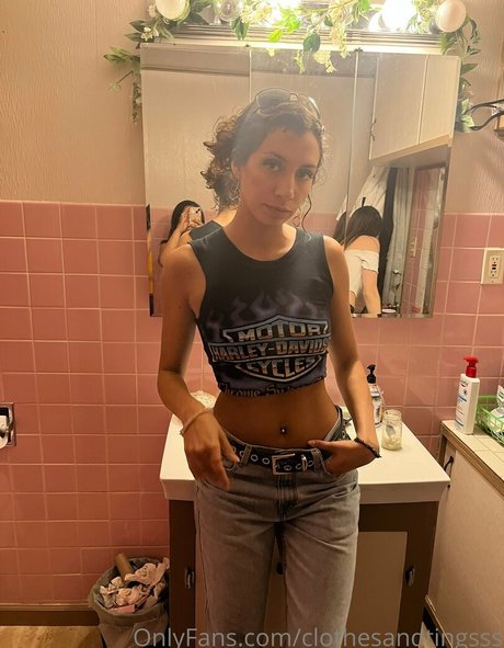 clothesandtingsss onlyfans nudes porn