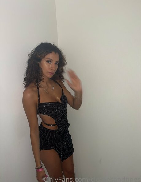 clothesandtingsss nude on onlyfans