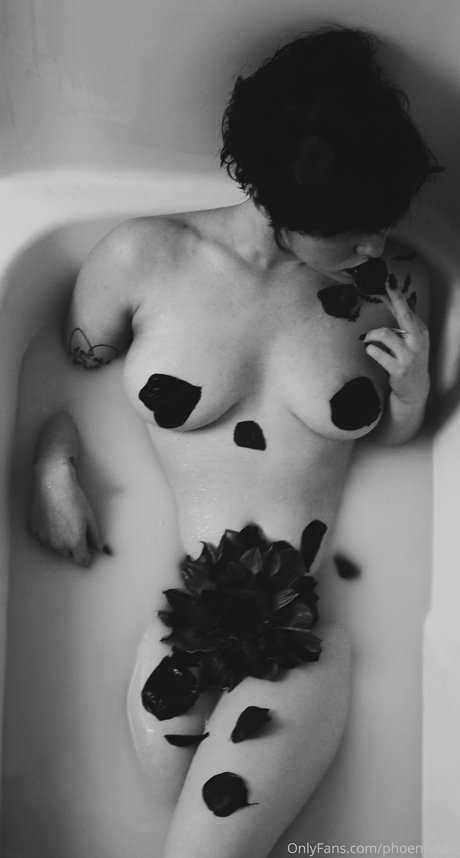 Phoenfatale new onlyfans