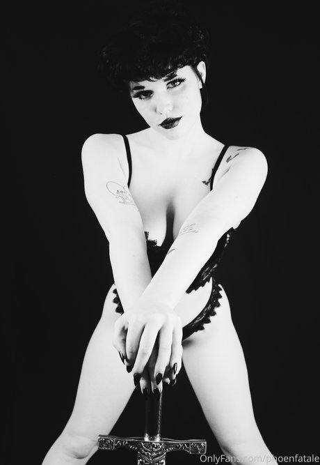 Phoenfatale onlyfans leaked.