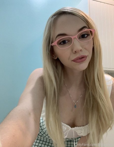 Lily Larimar leaked only fans