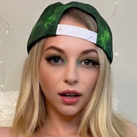 Lily Larimar onlyfans leaks xxx