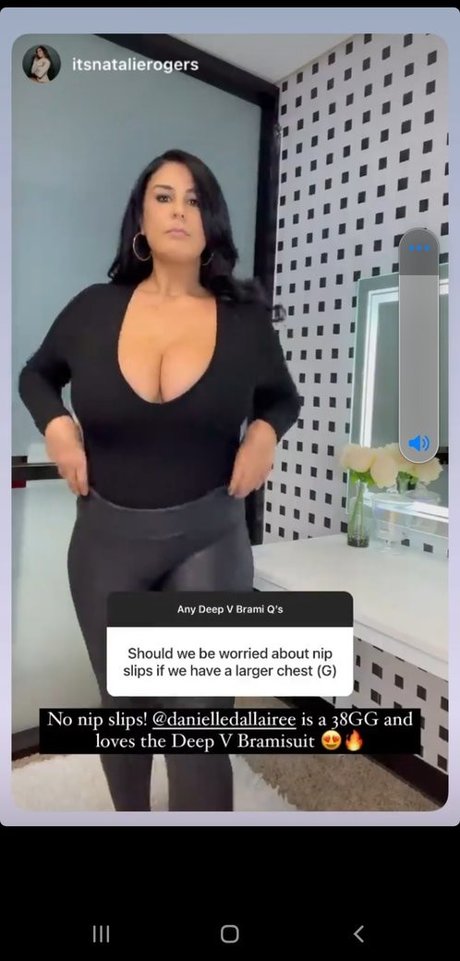 Danielle Dallaire onlyfans striptease