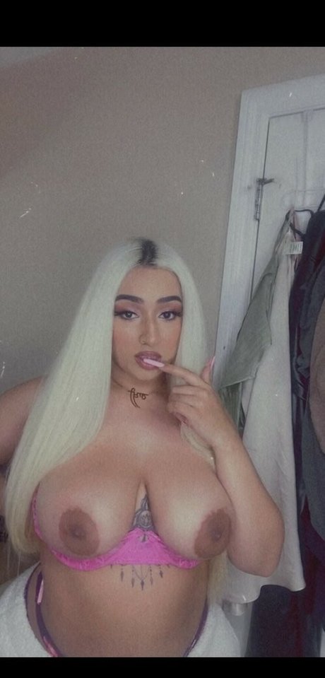 Rakhi Gill onlyfans images