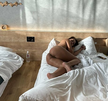 hotasiangranny onlyfans fotos