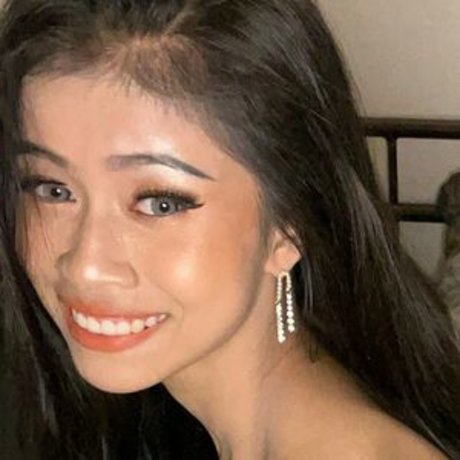 Tiny Alina onlyfans leaked pictures