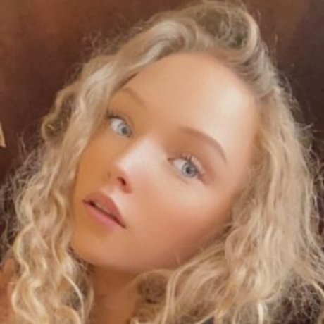 Evie And Ellie Erikson only fans.