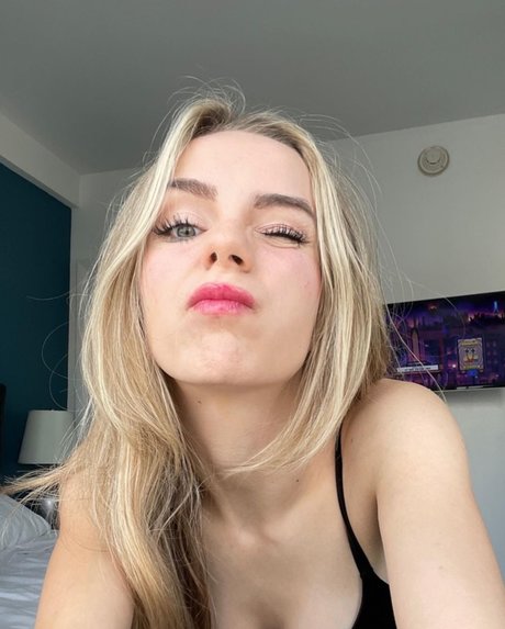 Kat ONLINE NOW nude porn onlyfans