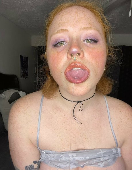 Blue Tiernen nude onlyfans