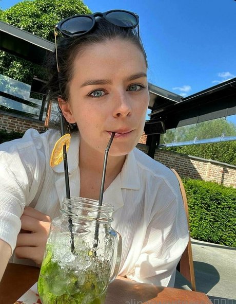 alinasweetness sex onlyfans