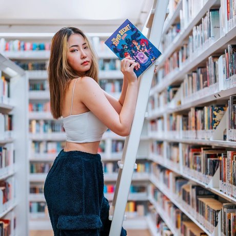 Bree Wales Covington topless onlyfans