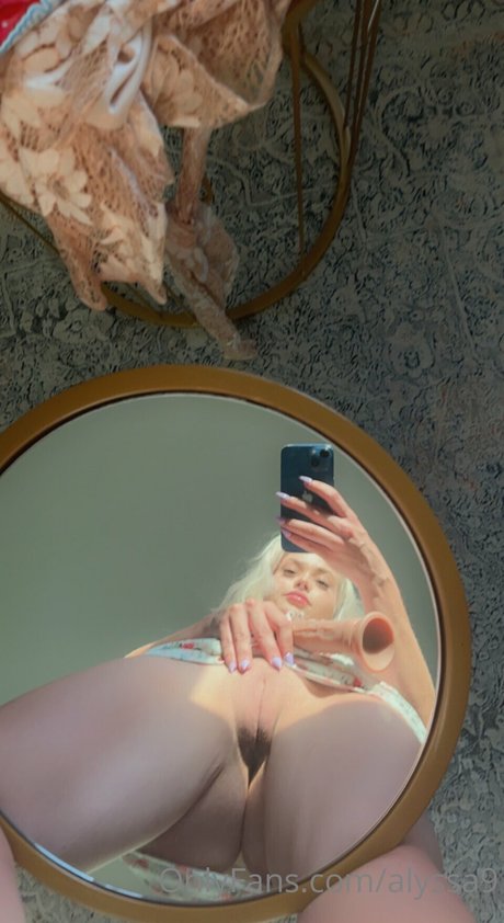 Alyssa Devyn onlyfans nude pictures