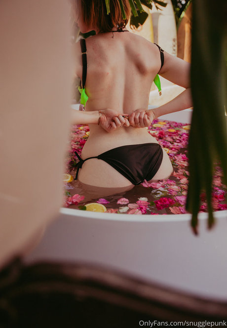 Snugglepunk Profile pic