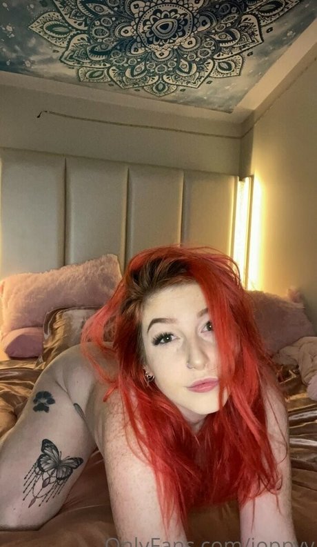 joppyy nude on onlyfans