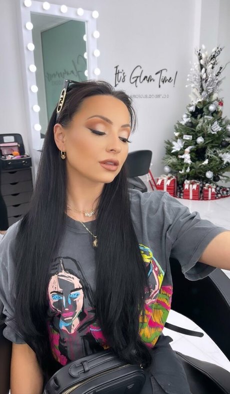 Kat Corrao onlyfans nude pics