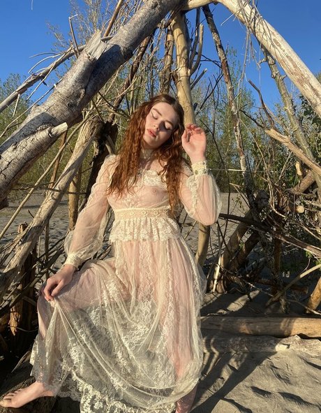 floraauclair onlyfans leak