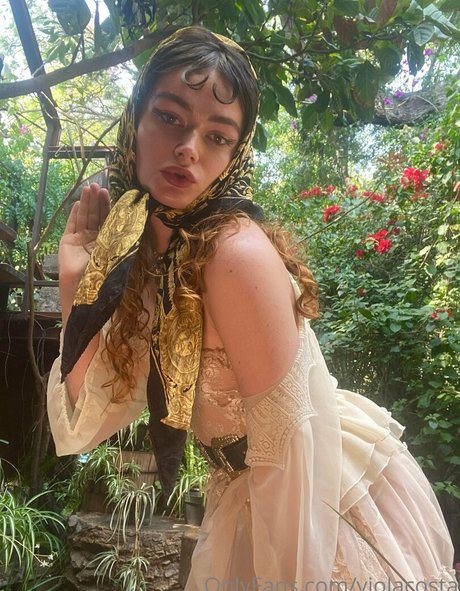 floraauclair onlyfans leaks