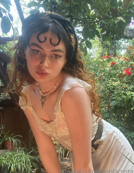 floraauclair onlyfans leaked