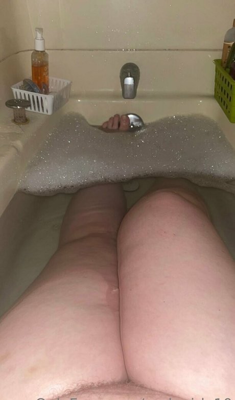 curlygirly10 onlyfans model images