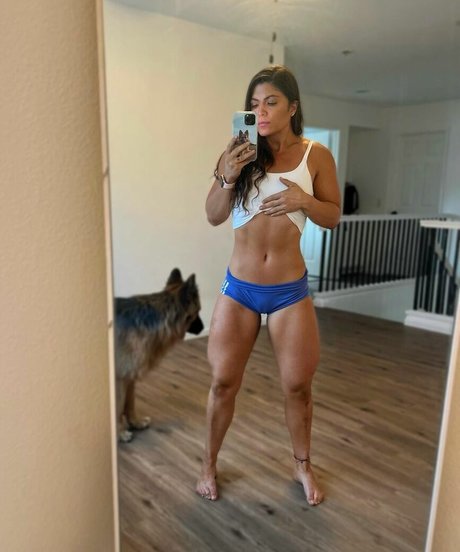 Katie Jones onlyfans naked