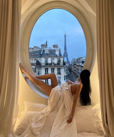 Baek Si Young free only fans