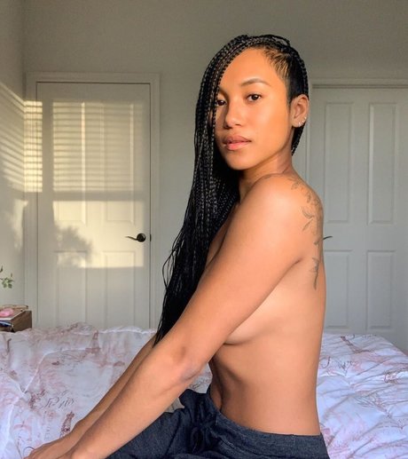 Sydney Park onlyfans leakes